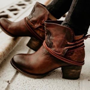 Freebird Casey Boots. EUC. No box